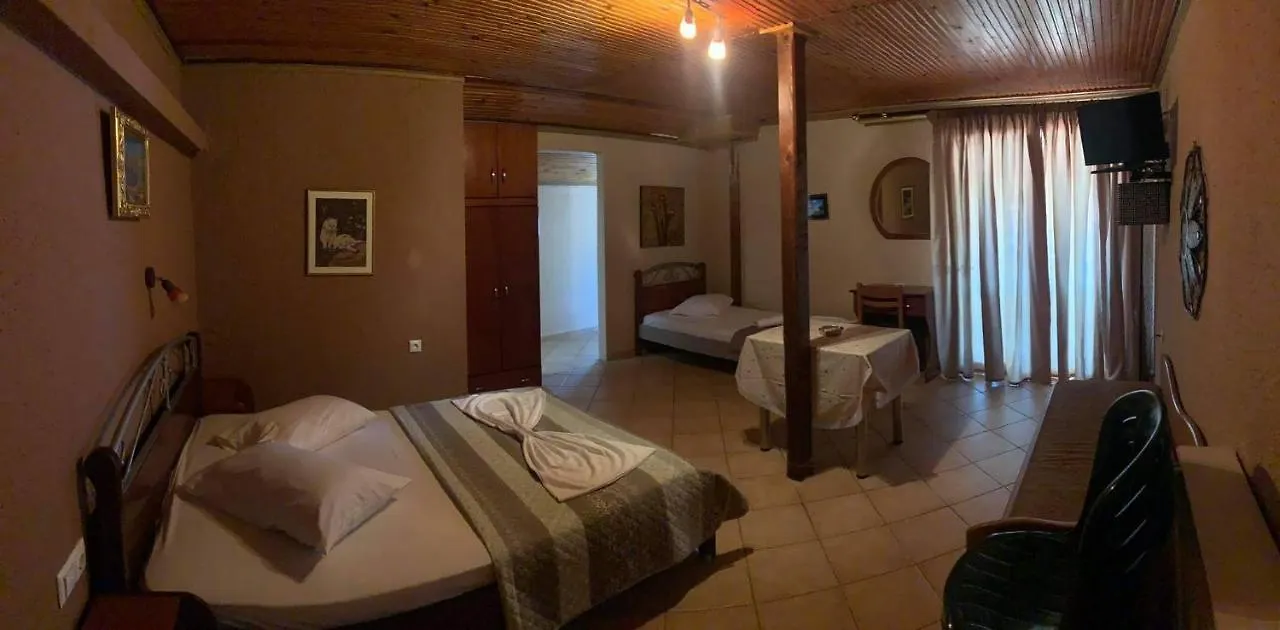 Dora Sarti Hotel 0*,
