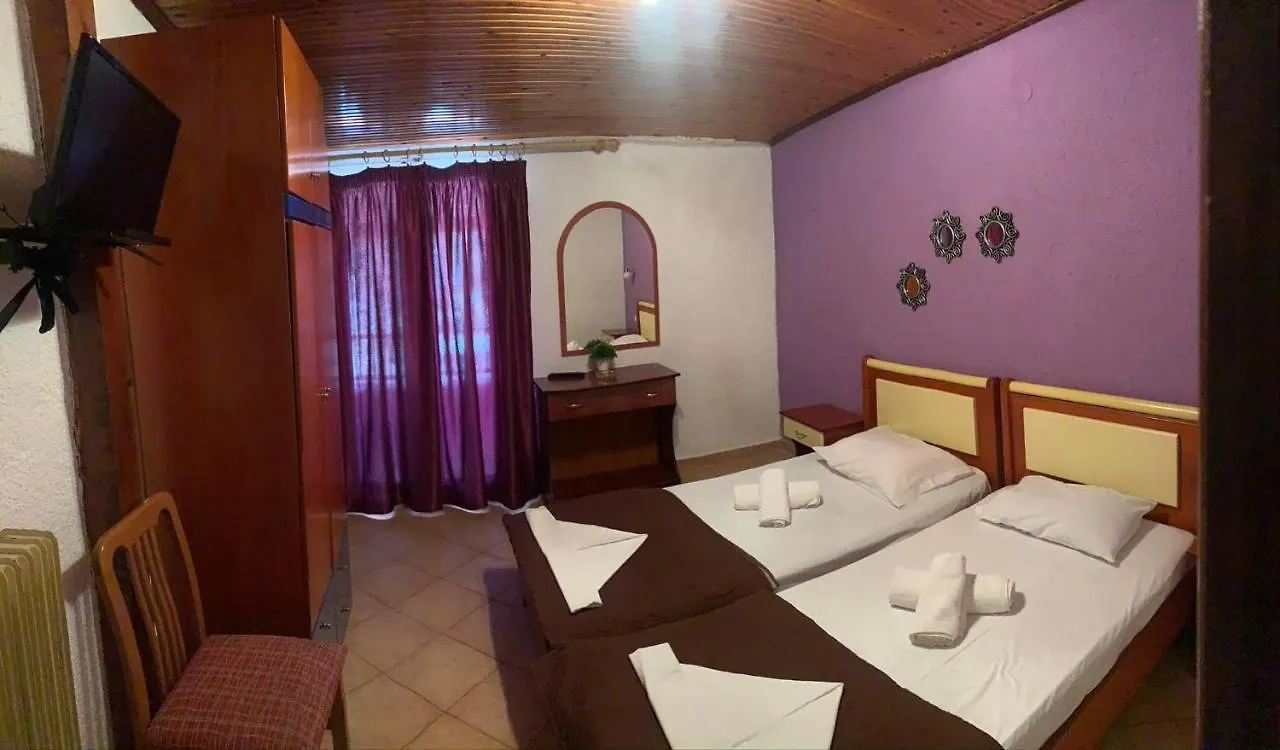 Dora Sarti Hotel 0*,